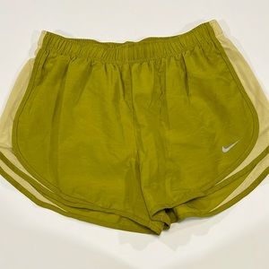 Nike - lime green/chartreuse, L athletic shorts